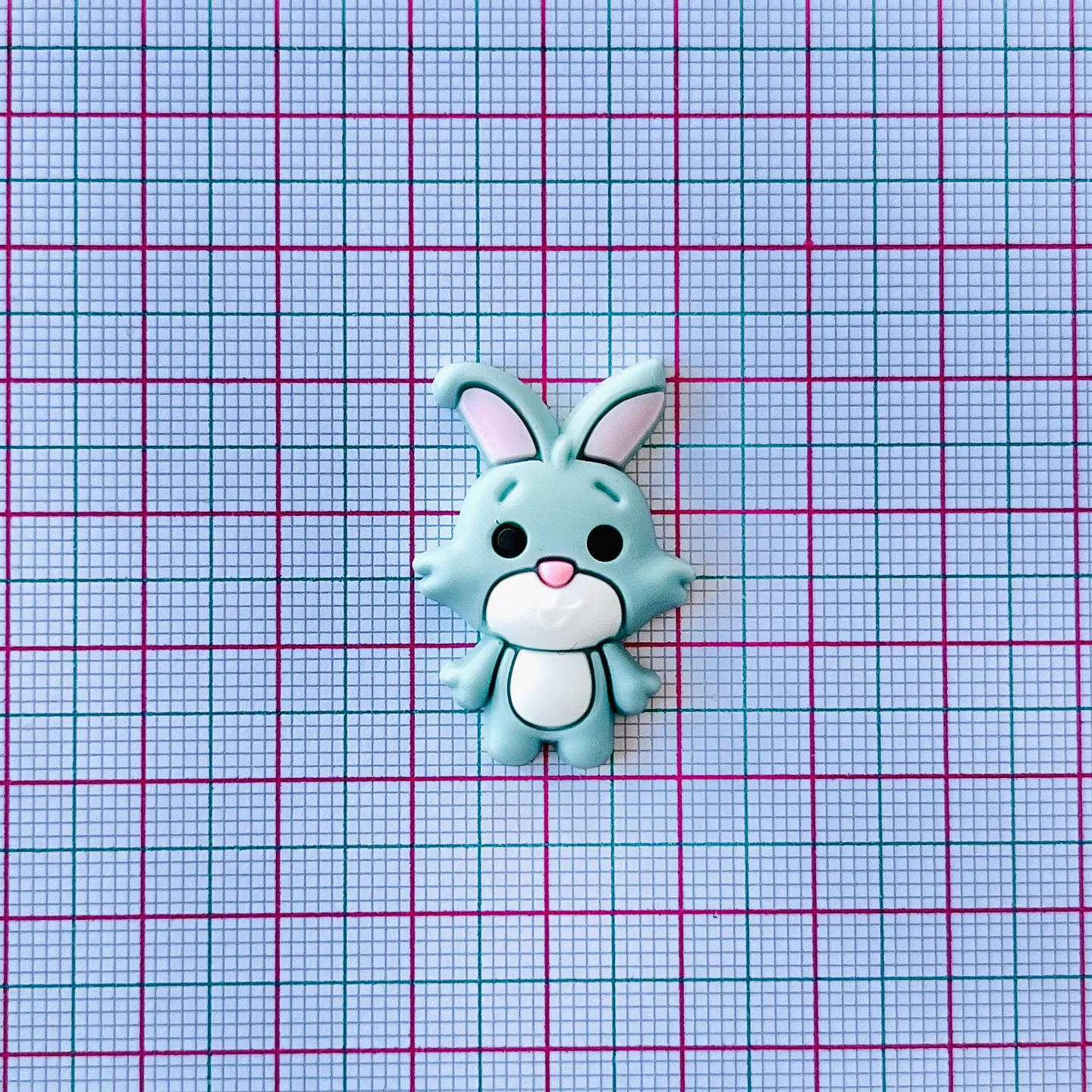 APLIQUE ✦ CONEJO EN SILICONA 22*32 MM 2