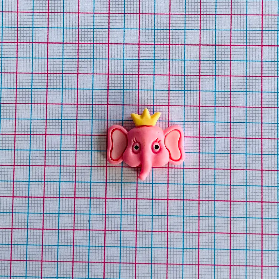 APLIQUE ELEFANTE EN ACRÍLICO 2