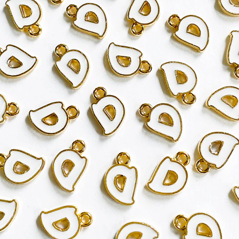 DIJE LETRA D BAÑO DE ORO SIN76-D-GOLD