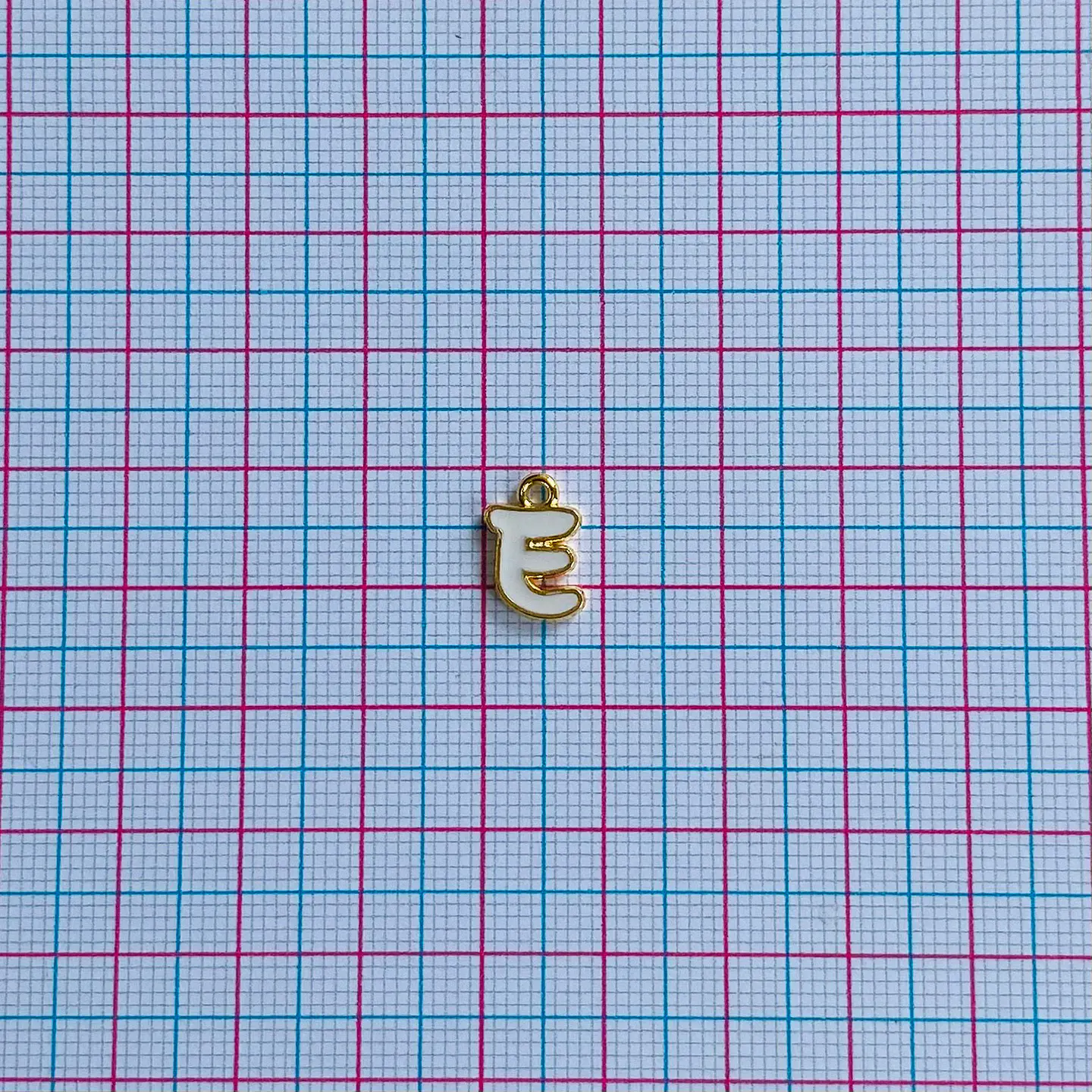 DIJE LETRA E BAÑO DE ORO SIN76-E-GOLD 2