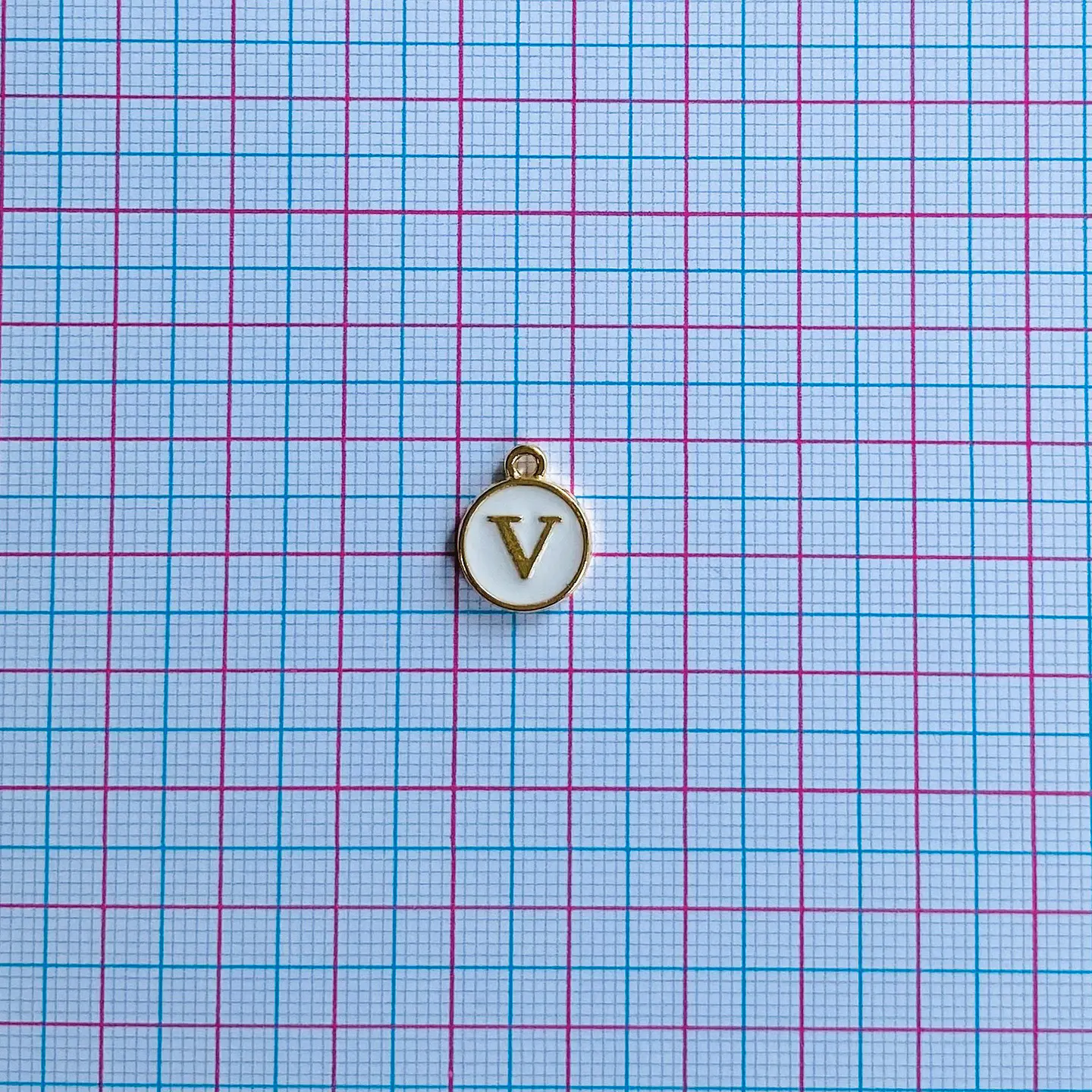DIJE LETRA V BAÑO DE ORO SIN77-V-GOLD 2