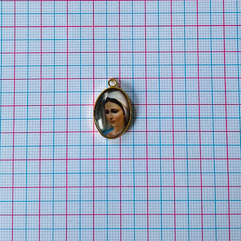 MEDALLA VIRGEN MEDJUGORGE BAÑO DE ORO DVZ-4-G/8