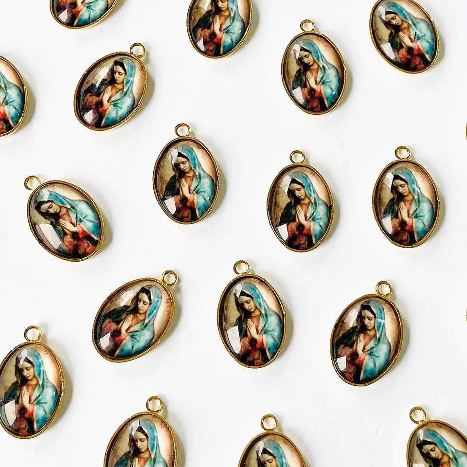 MEDALLA VIRGEN DE GUADALUPE BAÑO DE ORO DVZ-4-G/3-1 1
