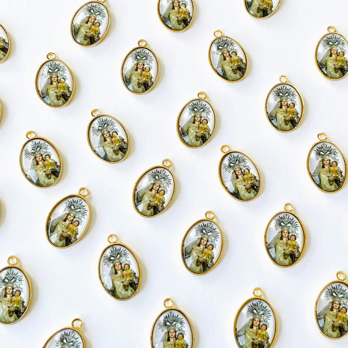 MEDALLA VIRGEN DE LAS MERCEDES BAÑO DE ORO DVZ-4-G/43 1