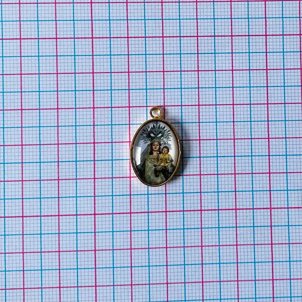 MEDALLA VIRGEN DE LAS MERCEDES BAÑO DE ORO DVZ-4-G/43 2