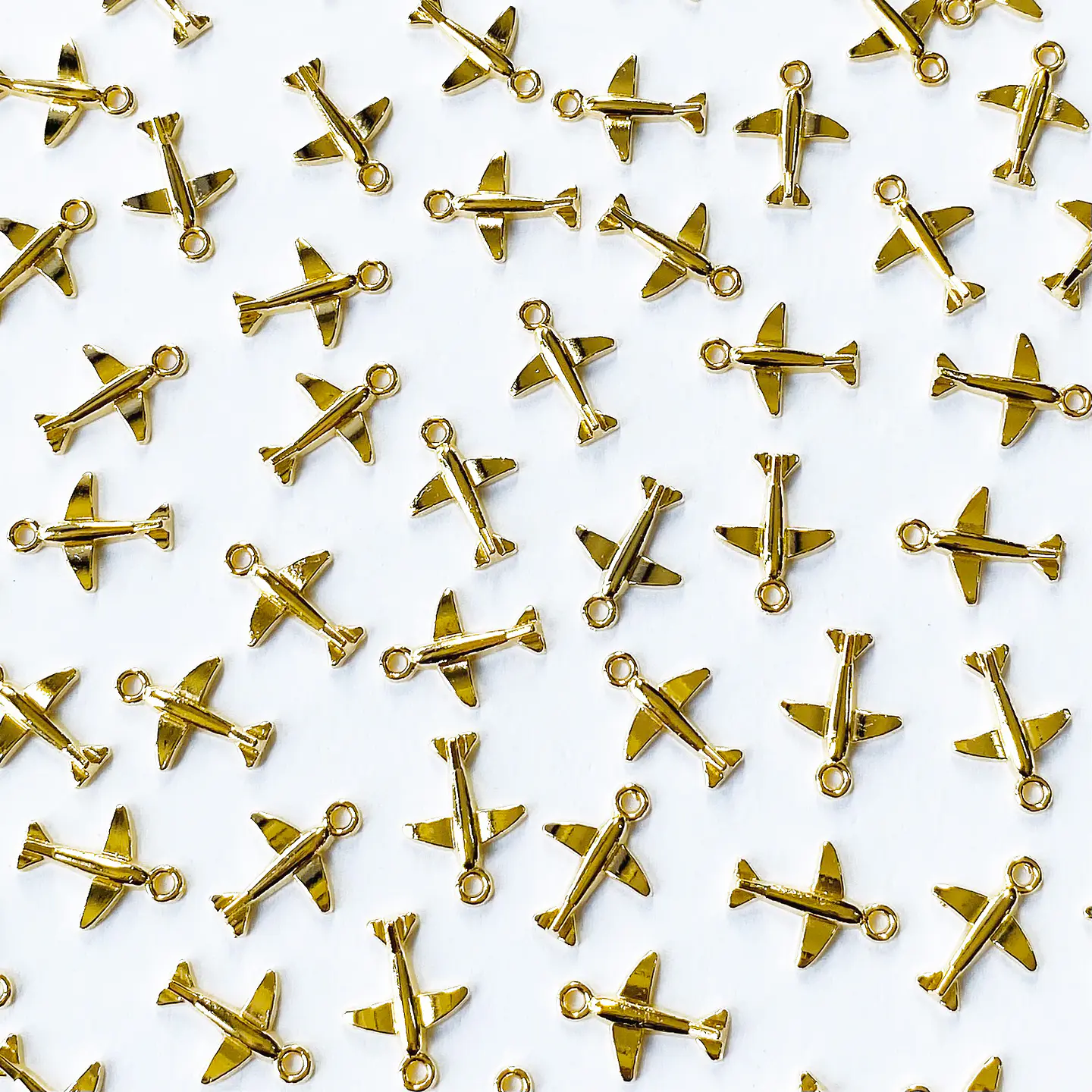 DIJE ✦ AVIÓN BAÑO DE ORO  1