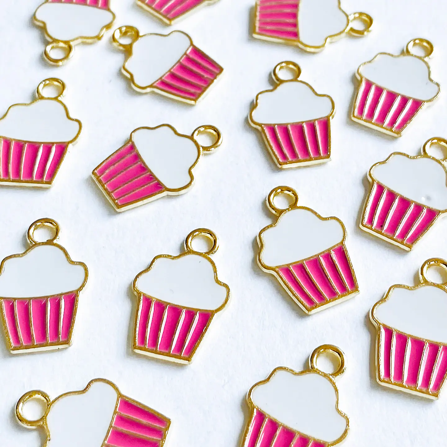 DIJE CUPCAKE FANTASÍA SIN26 1