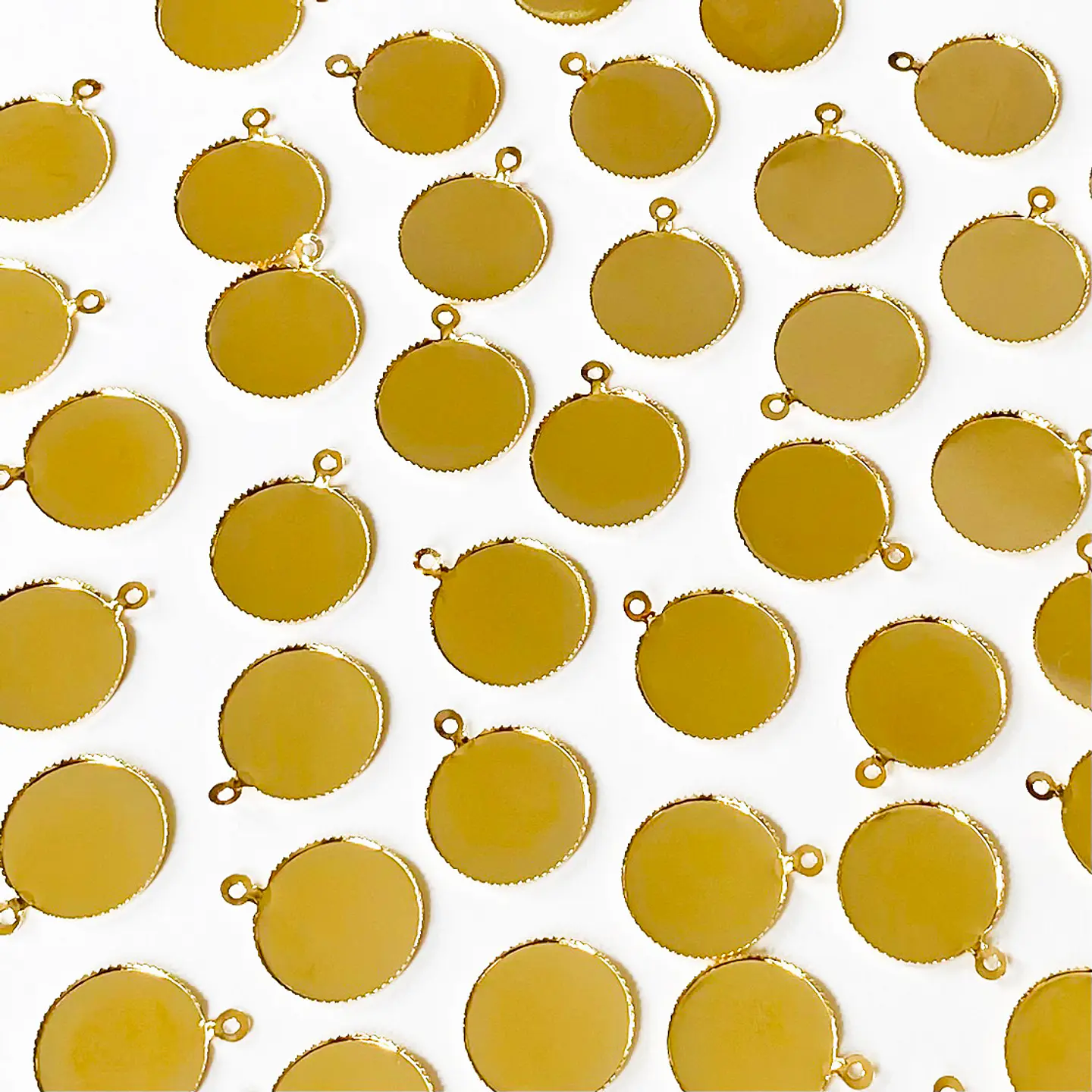 HERRAJE ✦ BASE PARA ENCASQUETAR BAÑO DE ORO 1