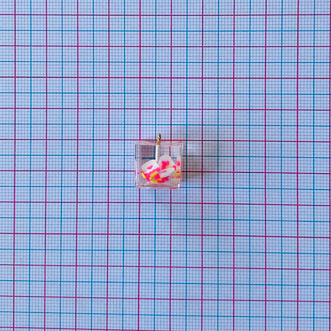 DIJE CUBO ACRÍLICO DP-35