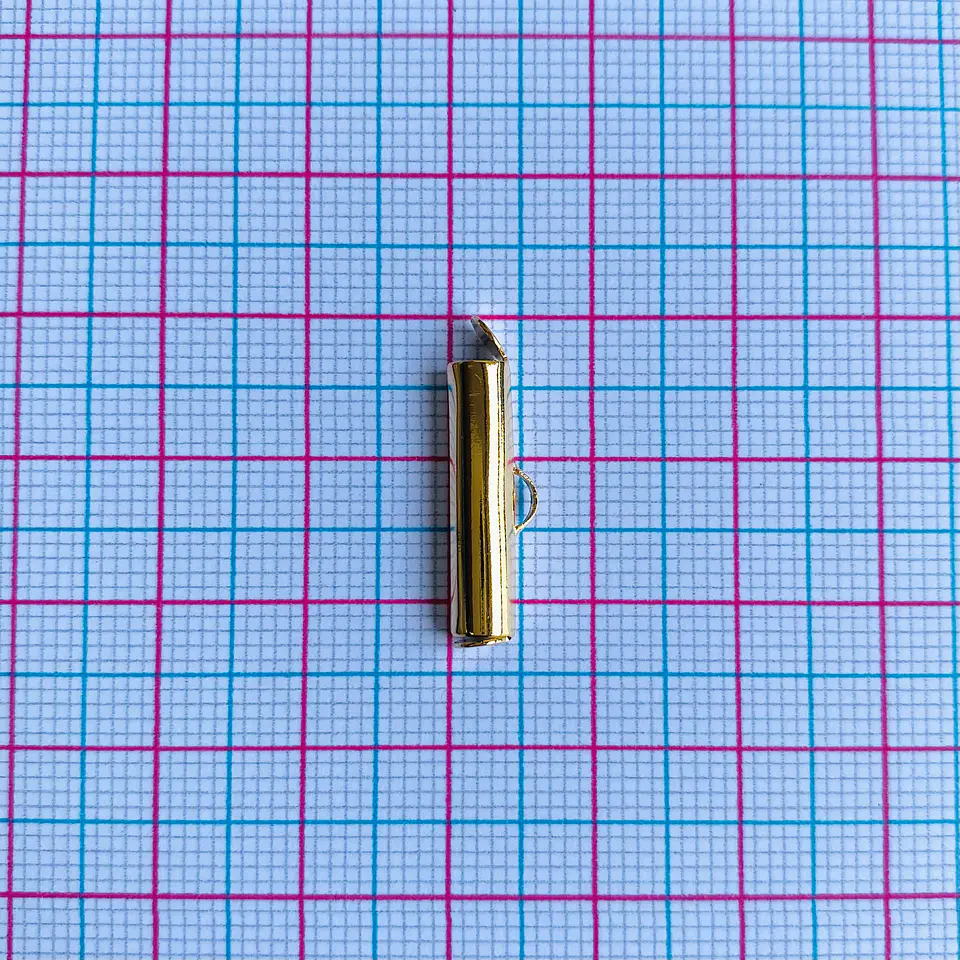 BROCHE ✦ FLAUTA BAÑO DE ORO 2