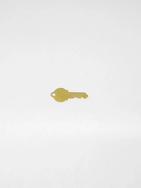 LLAVE MINI DIJE BAÑO DE ORO T5254                      