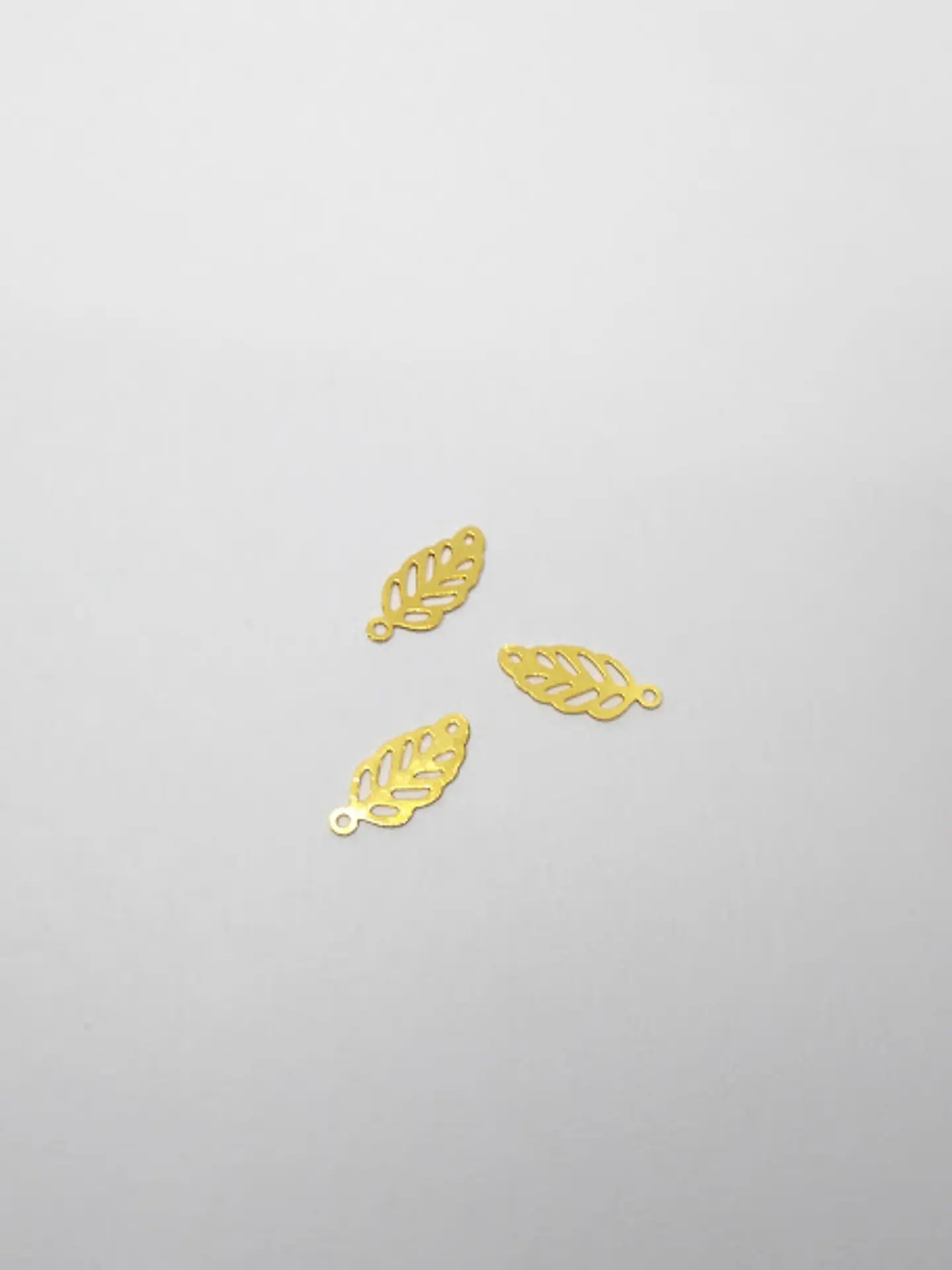HOJA MINI DIJE BAÑO DE ORO XW00902                                   1