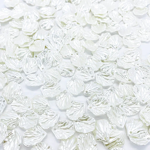 DIJE ✦ HOJA PERLADA PLASTICA (ELIGE TU COLOR FAVORITO)
