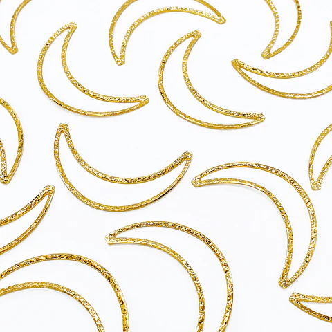 HERRAJE ✦ MEDIA LUNA BAÑO DE ORO
