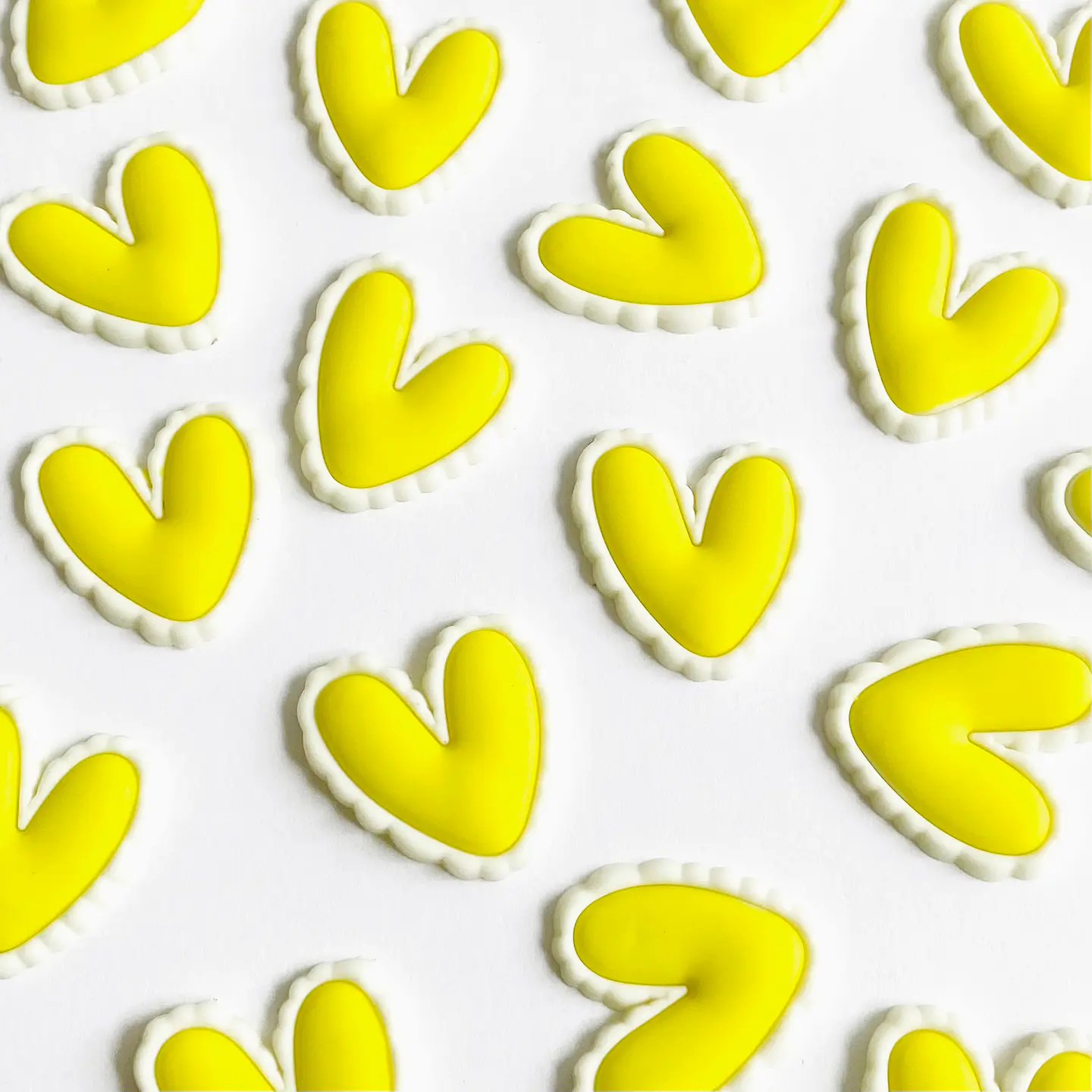 PIN ✦ CORAZÓN EN SILICONA (ELIGE TU FAVORITO) 30*30 MM 1