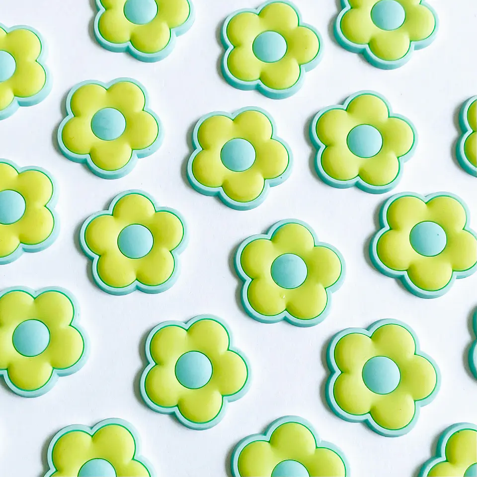 PIN ✦ FLOR EN SILICONA (ELIGE TU COLOR FAVORITO) 30*30 MM 4