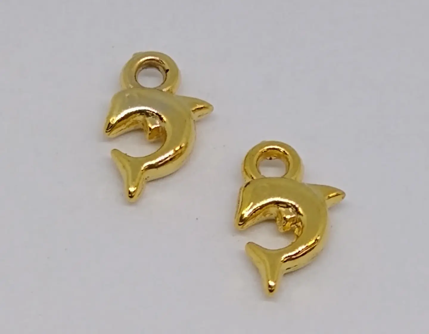 DIJE ✦ DELFÍN BAÑO DE ORO 1