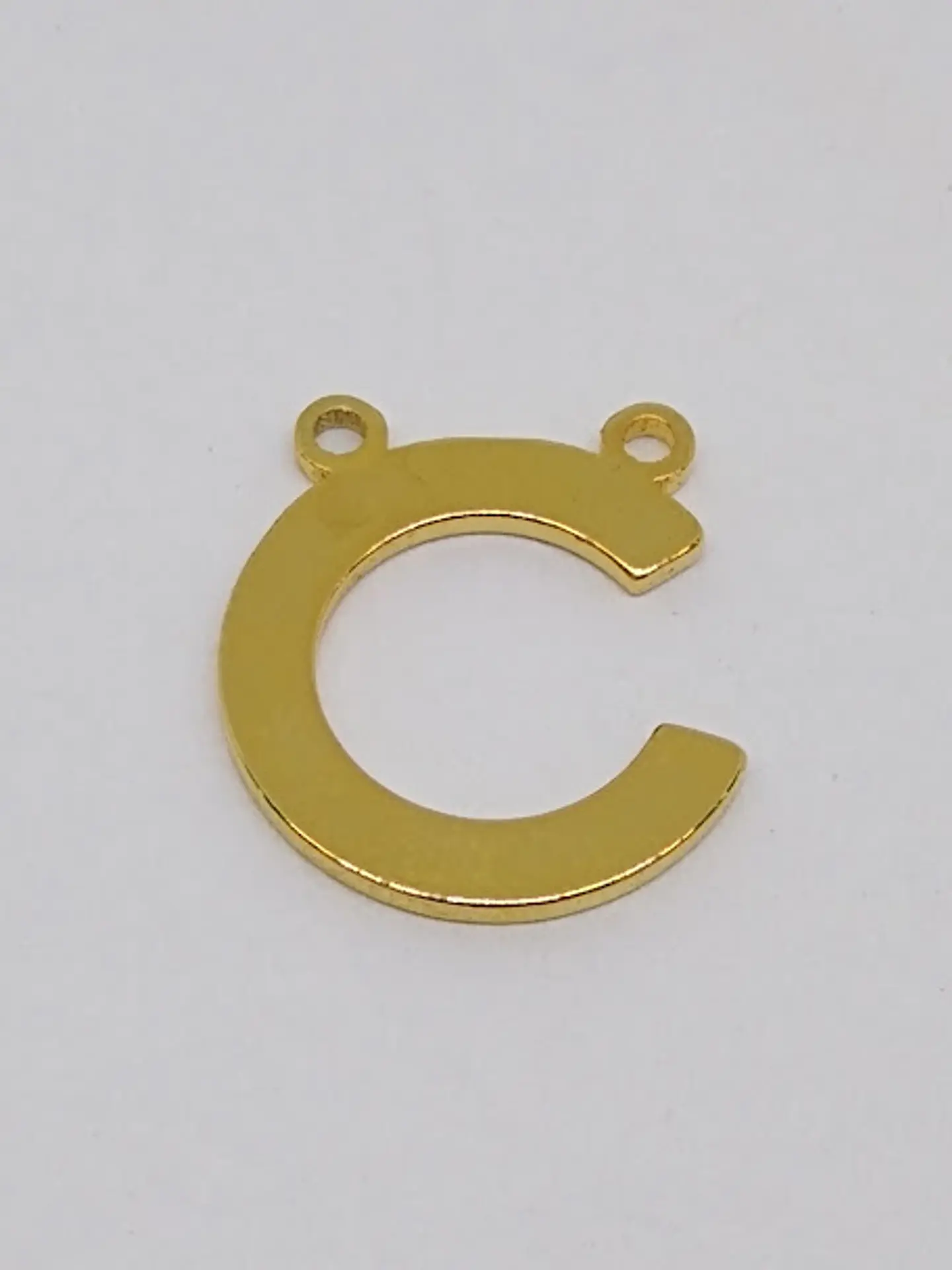 LETRA C BAÑO DE ORO T5921-C                      1