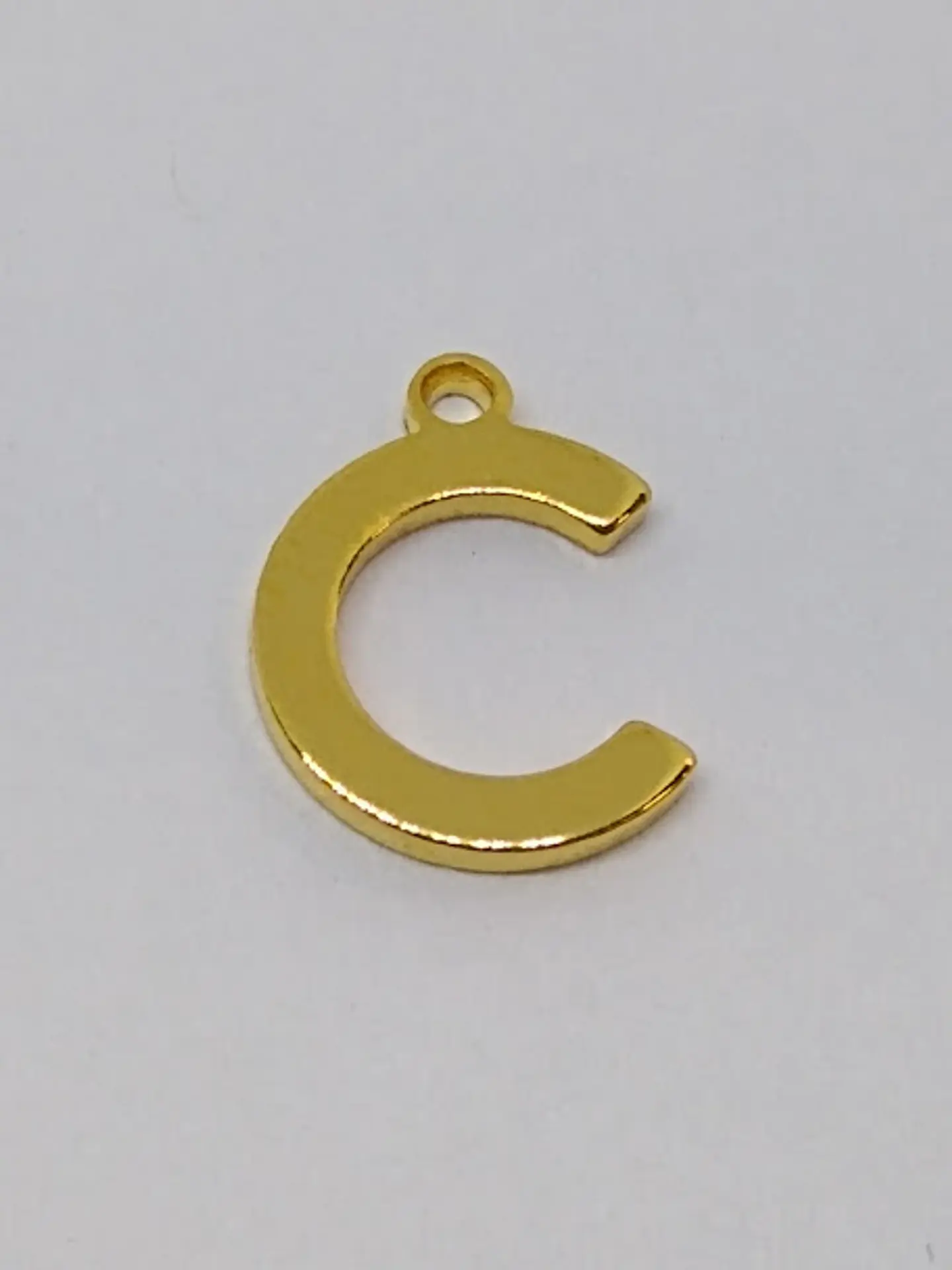 LETRA C BAÑO DE ORO T5925-C        1