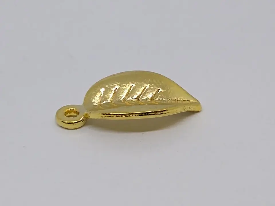 DIJE HOJA BAÑO DE ORO                                   1