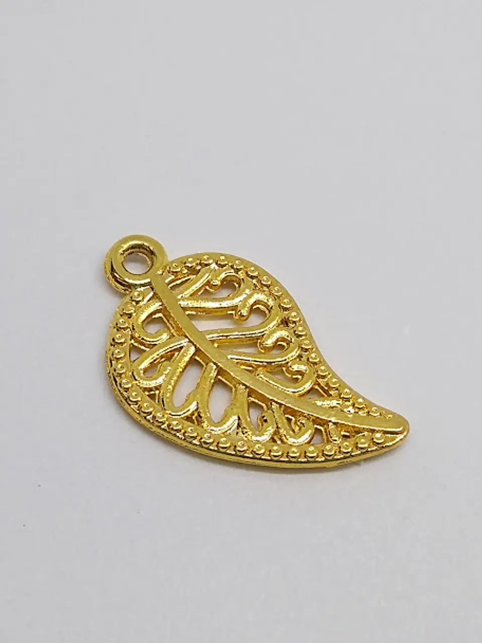 DIJE ✦ HOJA BAÑO DE ORO                                     1