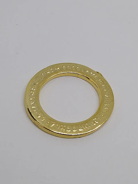 CIRCULO CON GRABADO BAÑO DE ORO T4449                           