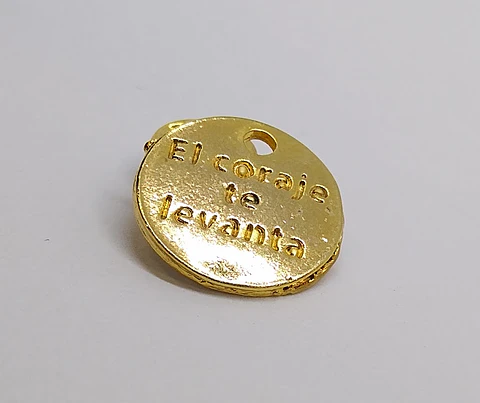 MONEDA EL CORAJE BAÑO DE ORO T2627                                