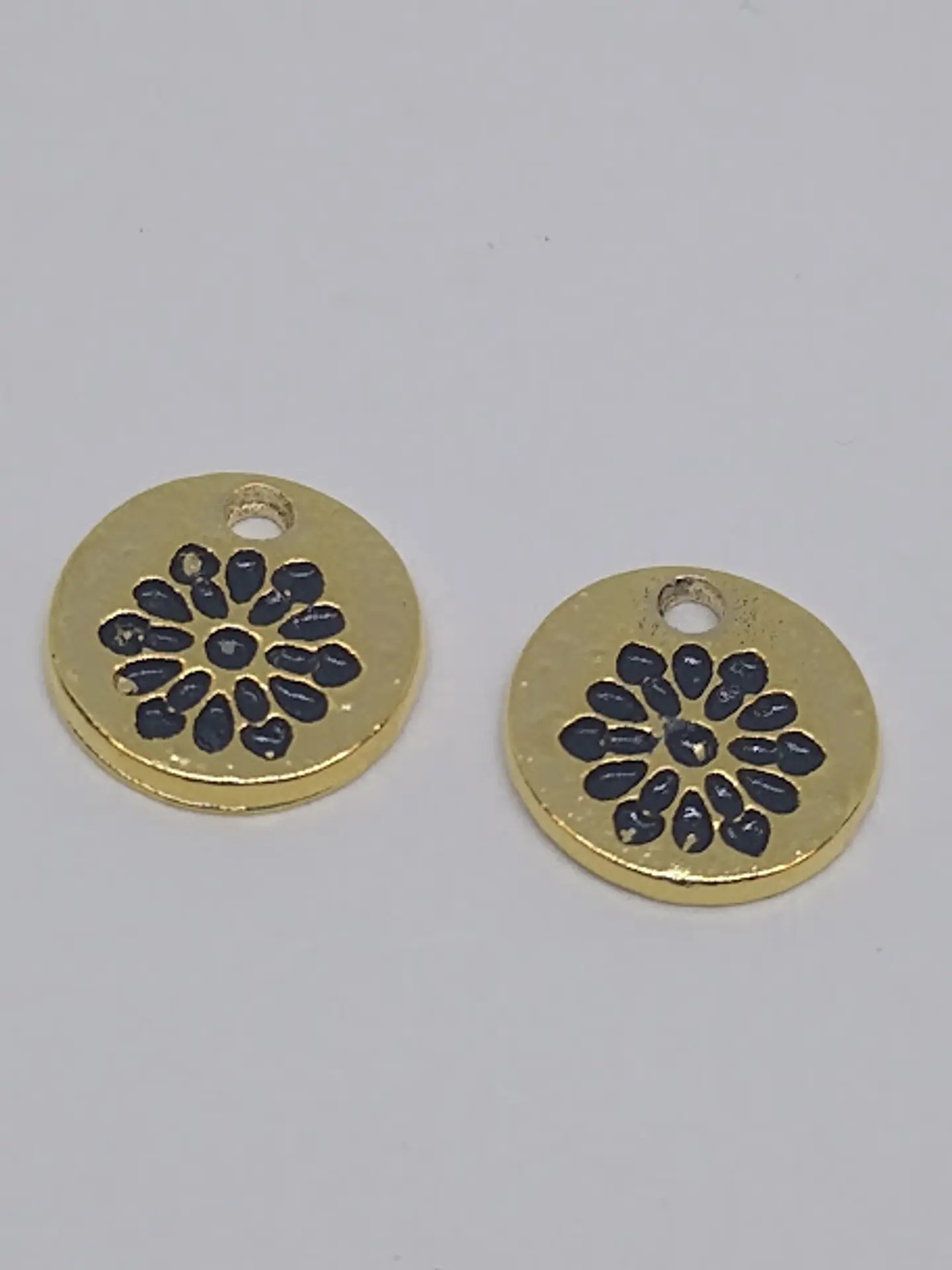 MONEDA FLOR BAÑO DE ORO T5146                         1