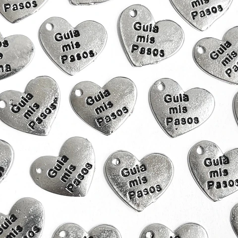 DIJE CORAZÓN ZAMAK GUÍA MIS PASOS 