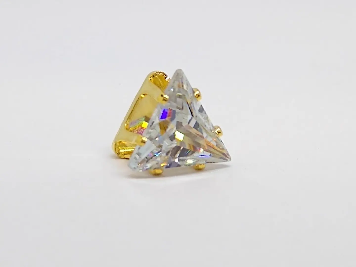 TRIÁNGULO BAÑO DE ORO D0031 1