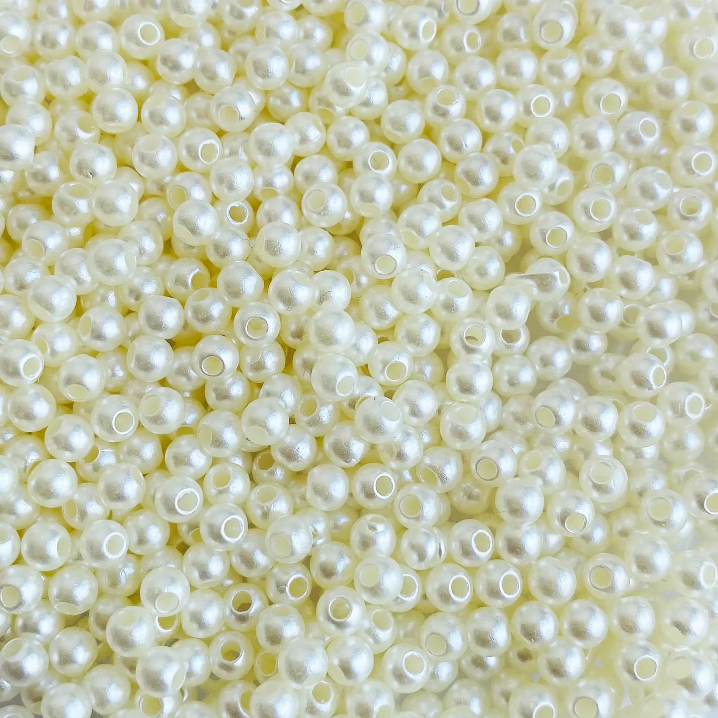PERLA ✦ PLÁSTICA 4MM (ELIGE TU COLOR FAVORITO) 1