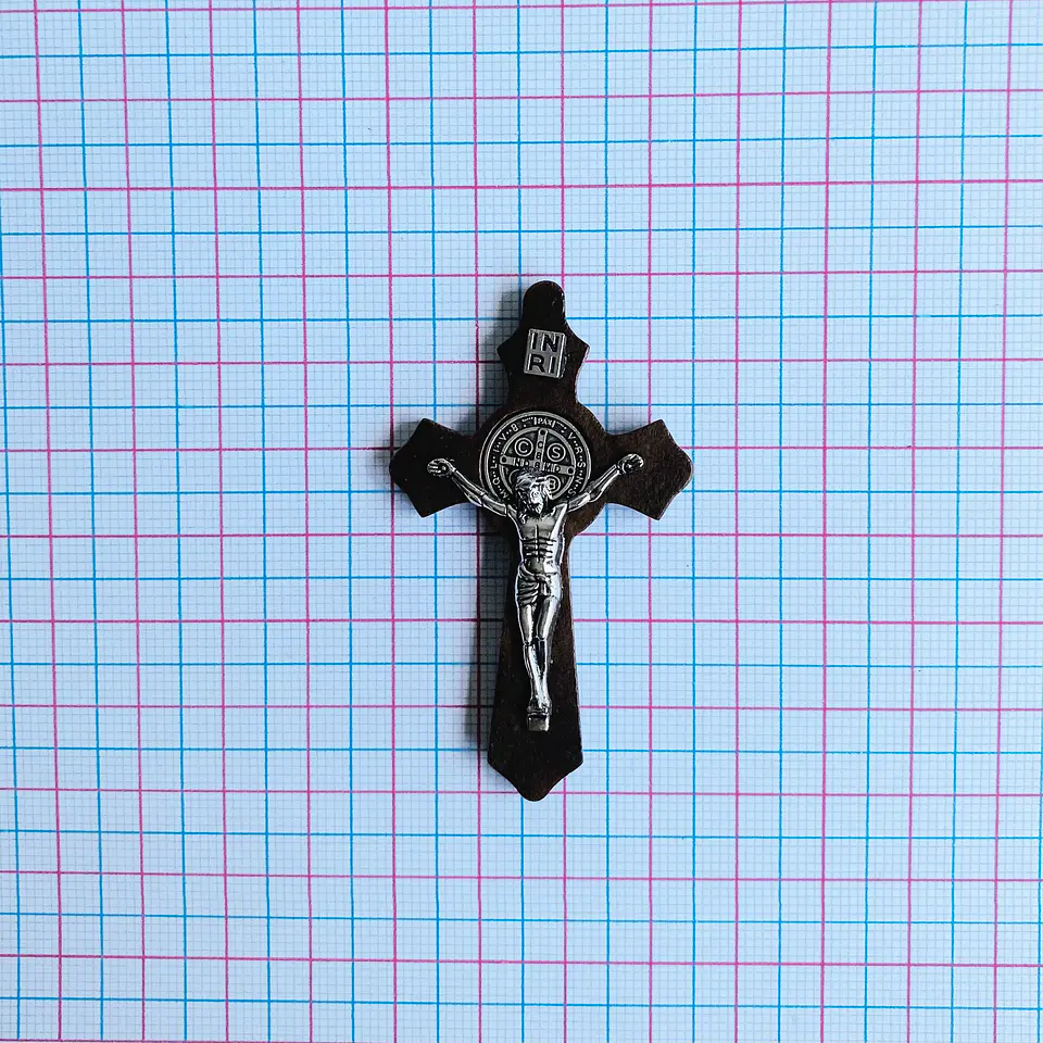 DIJE ✦ CRUZ MADERA 2