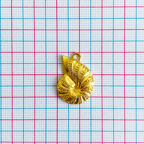 DIJE ✦ CARACOL ZAMAK BAÑO DE ORO