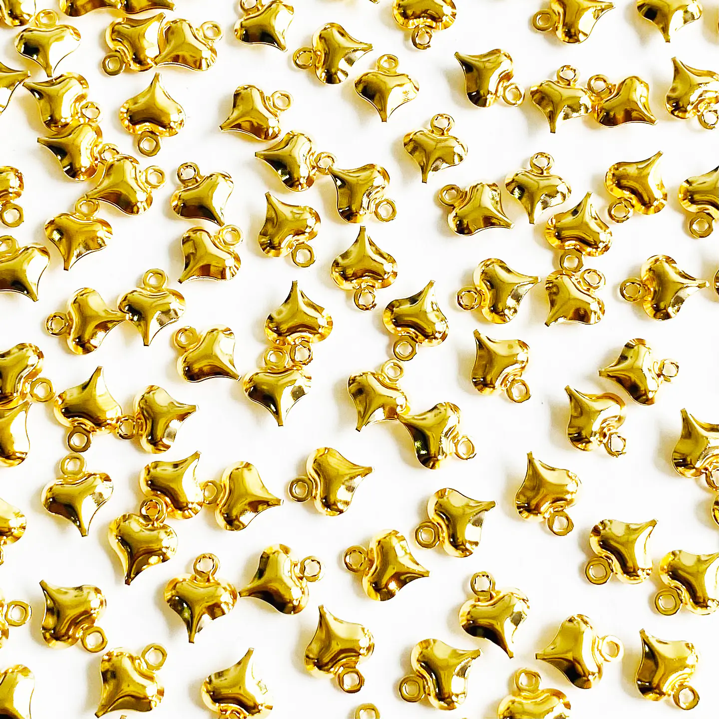 MINI DIJE ✦ CORAZÓN BURBUJA LATÓN BAÑO DE ORO 1
