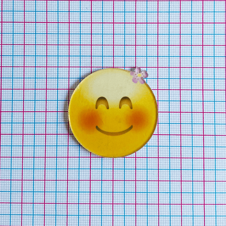 PIN EMOJI ✦ CARITA SONROJADA ACRÍLICA 2