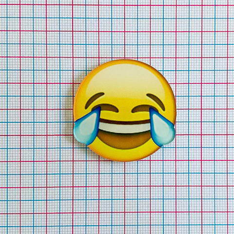 PIN EMOJI ✦ CARITA RISA ACRÍLICO