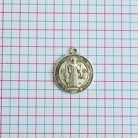 MEDALLA ✦ SAN BENITO ZAMAK