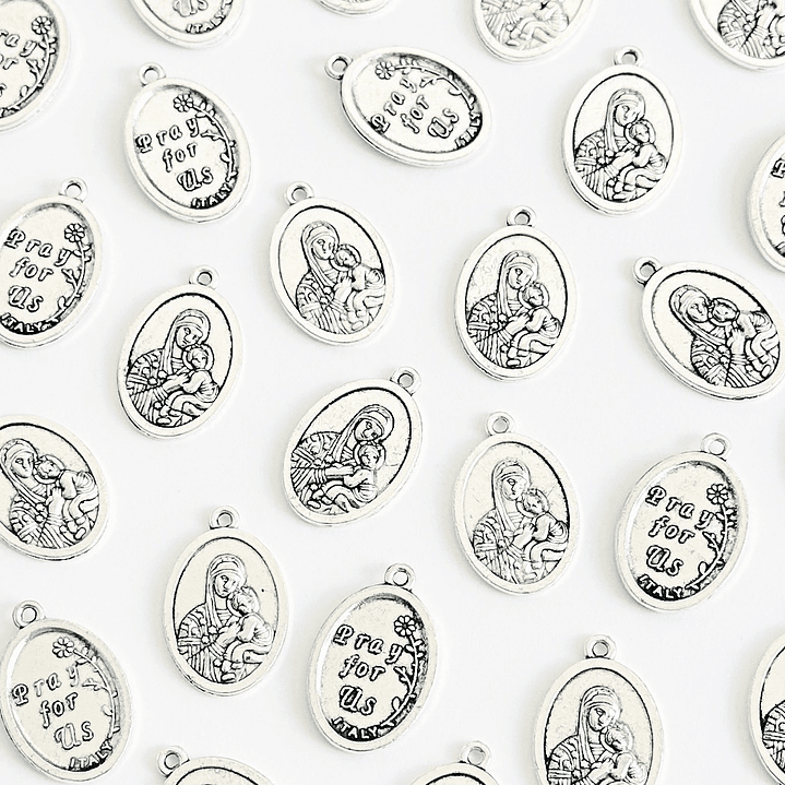 MEDALLA ✦ VIRGEN DEL PERPETUO SOCORRO ZAMAK 1