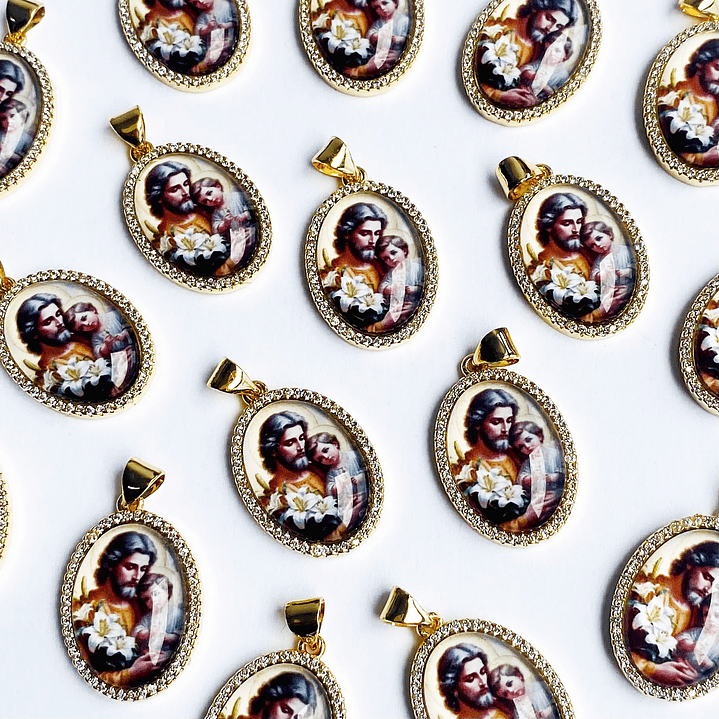 MEDALLA ✦ DIJES RELIGIOSOS EN VIDRIO/RODIO 4