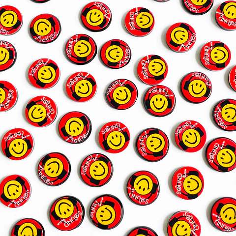 PIN ✦ CARITA FELIZ ACRILICO