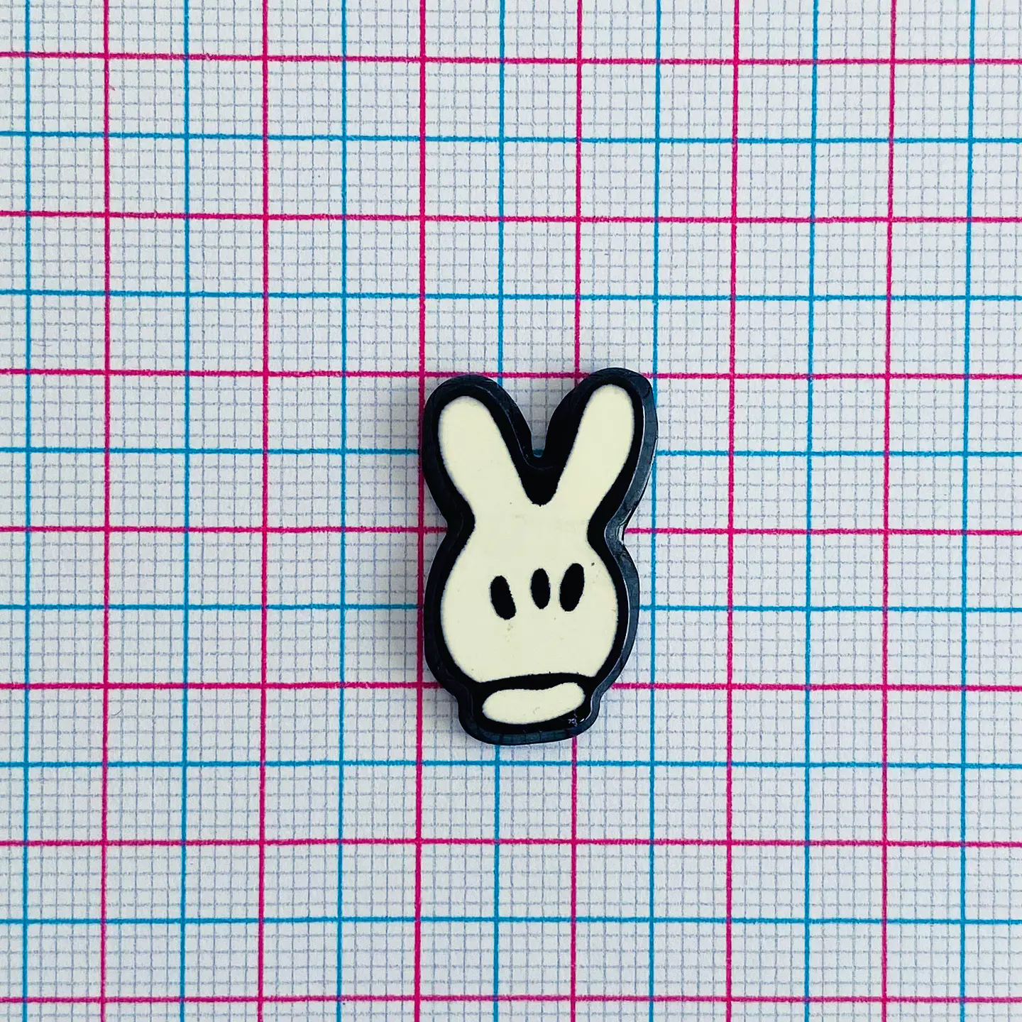PIN ✦ MANITO PAZ ACRILICO 2