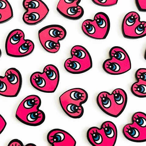 PIN ✦ CORAZÓN ACRILICO