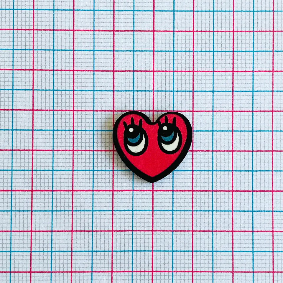 PIN ✦ CORAZÓN ACRILICO 2