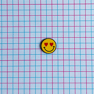 PIN ✦ ENAMORADO ACRILICO