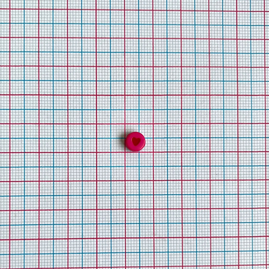 ENSAMBLE PASTILLA CORAZÓN ROJO FONDO COLORES DEC-R/T 2