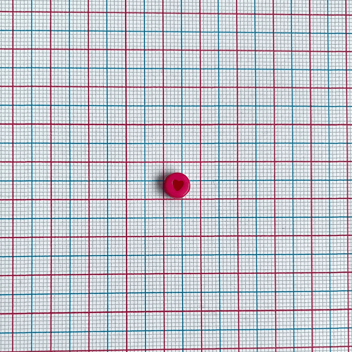 ENSAMBLE PASTILLA CORAZÓN ROJO FONDO COLORES DEC-R/T 2