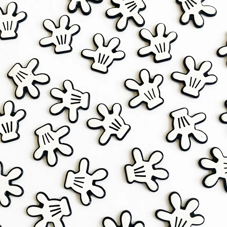 PIN ✦ MANO ACRÍLICO 1
