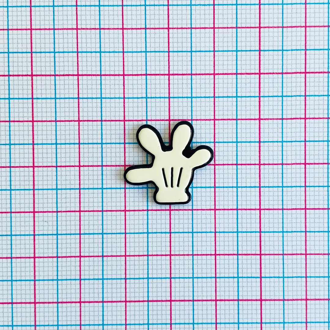 PIN ✦ MANO ACRÍLICO 2