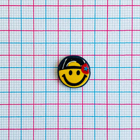 PIN ✦ CARITA FELIZ