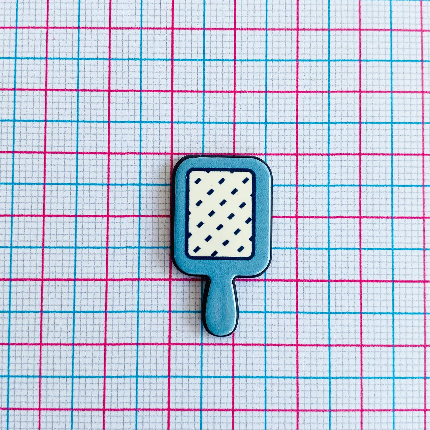 PIN ✦ CEPILLO DE CABELLO ACRÍLICO 2